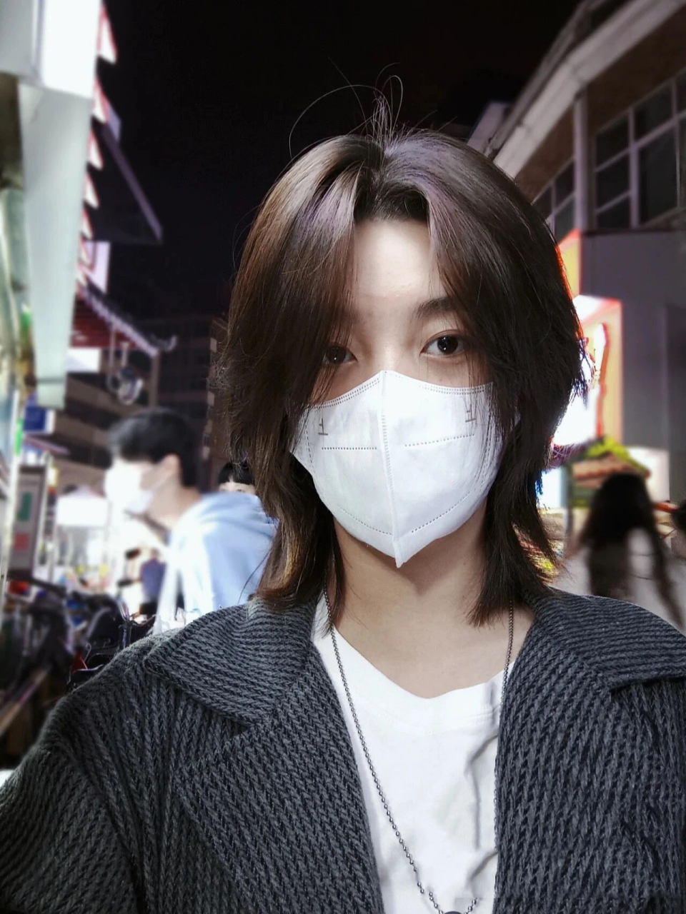 鲻鱼头翻车 给tony看的图一,说我可以接受短一点的刘海,tony说是不是