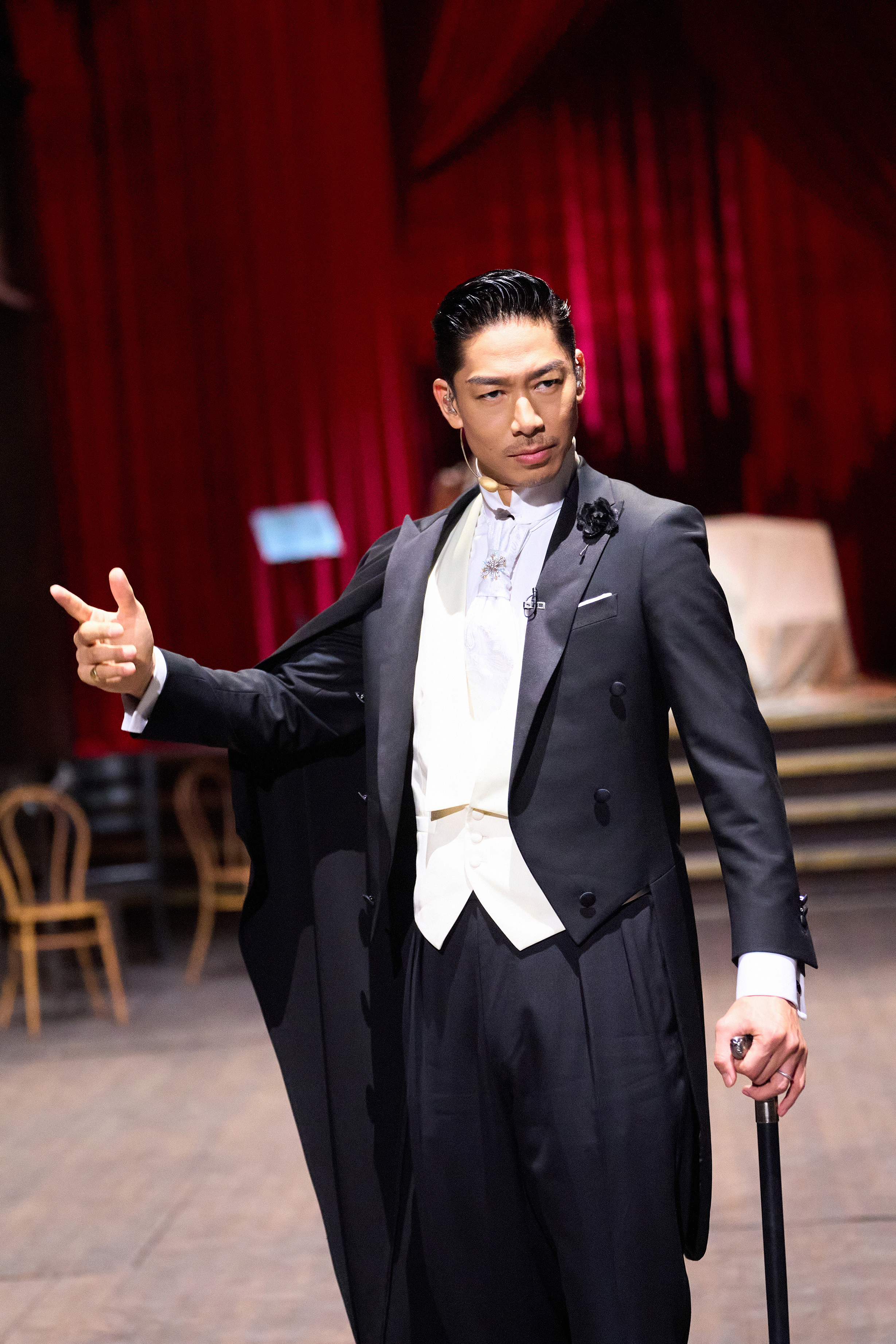 黑泽良平解锁歌舞剧唱跳舞台,魅影风slay全场!