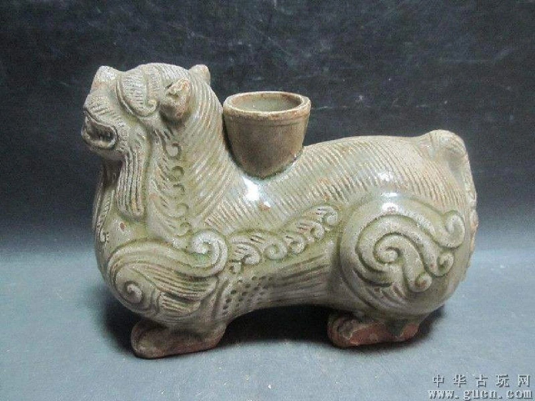 这种器型文物叫"虎子",起源于战国,风行于汉及六朝,各大博物馆基倍技