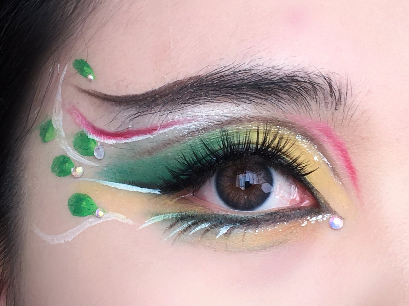 绿色傣族舞|好久没更新啦 绿色系眼妆,真的超好看