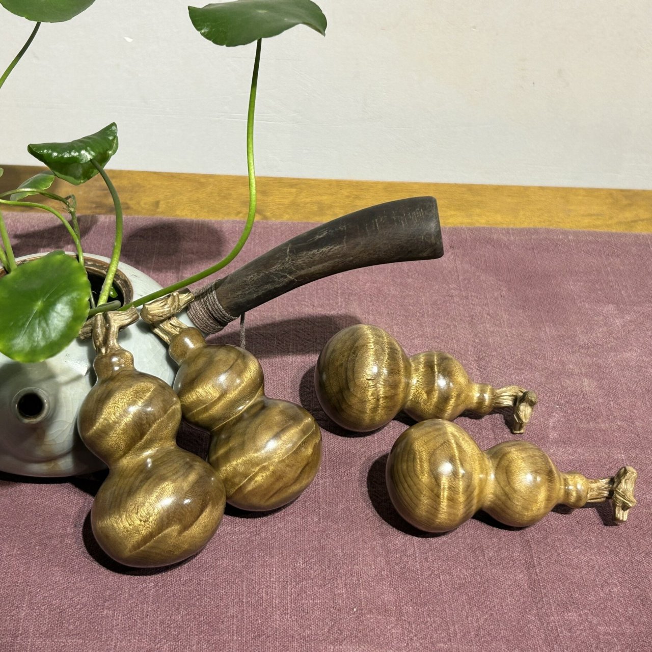 可爱的手把件小葫芦|金丝楠乌木制 金丝楠乌木帝王黄小葫芦 超级可爱