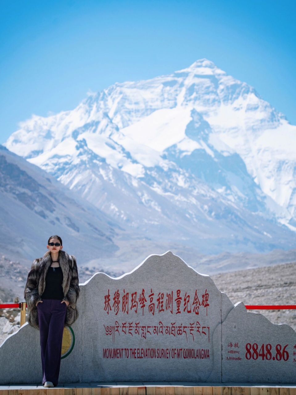 珠峰新石碑真的那么丑?