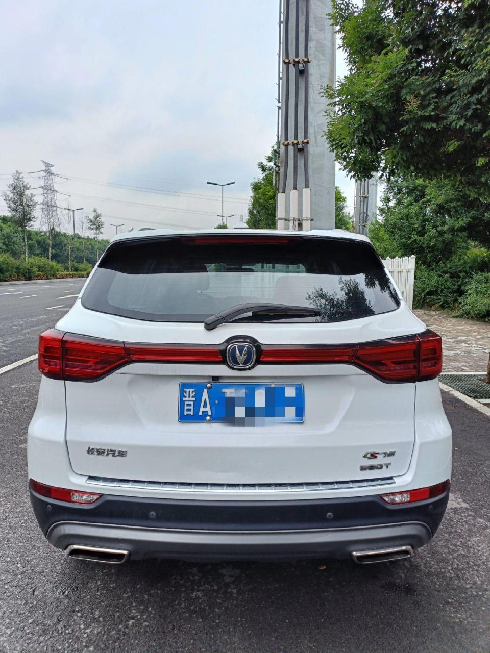 来有新到一台2019年长安cs75,自动全景天窗,排量1.