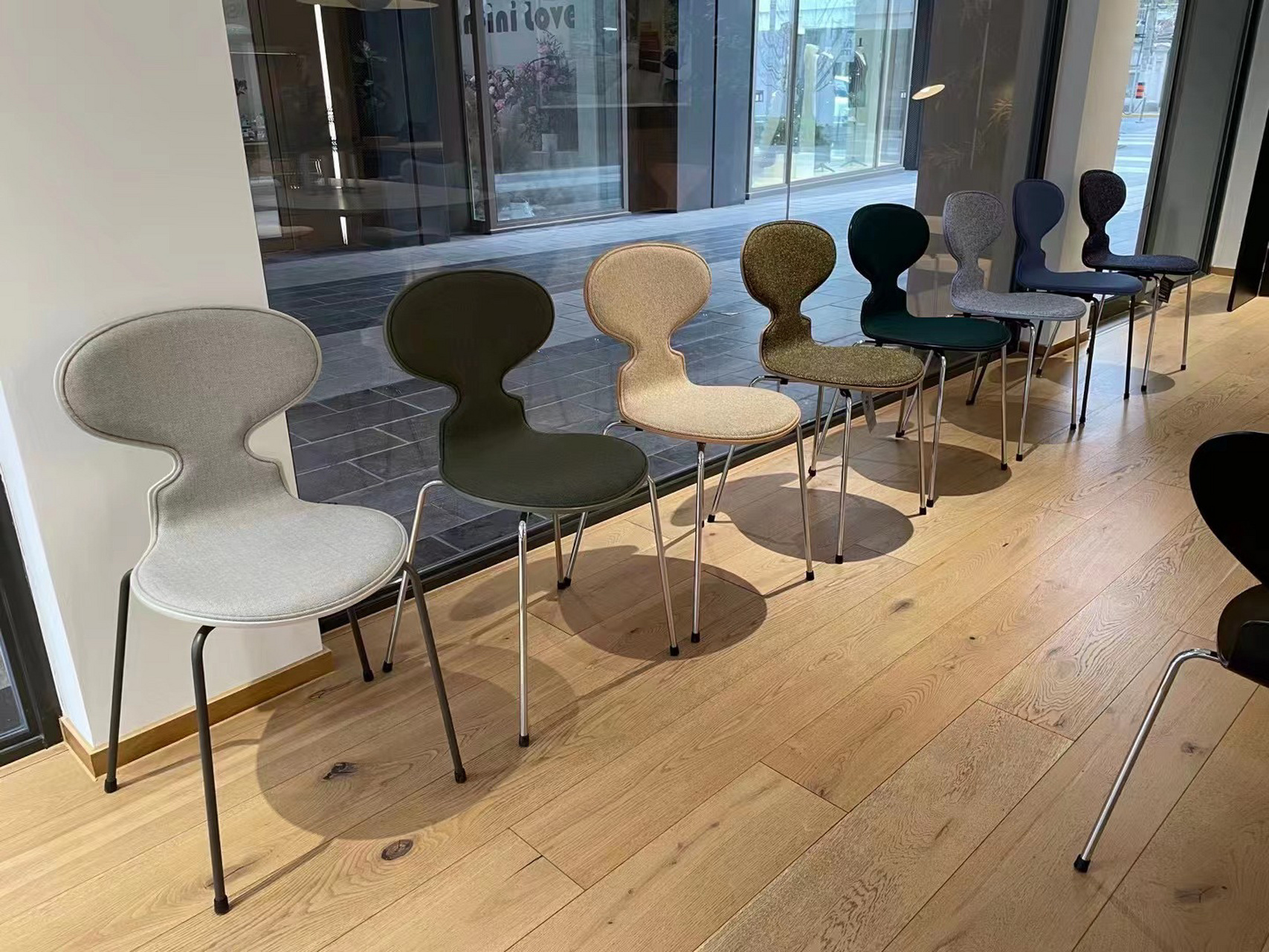 fritz hansen 半软包的ant6415小巧可爱还有颜值