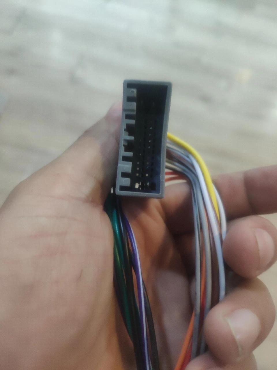新飞度原车cd主机接线示意图,乞丐版除外