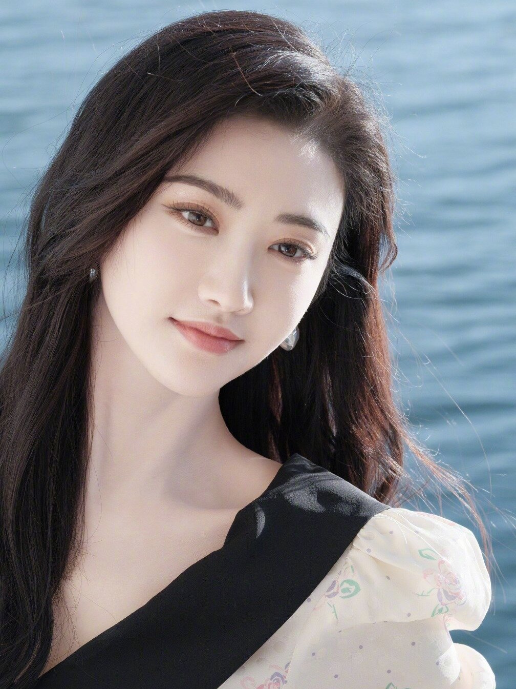 景甜|大甜甜果然肤白貌美