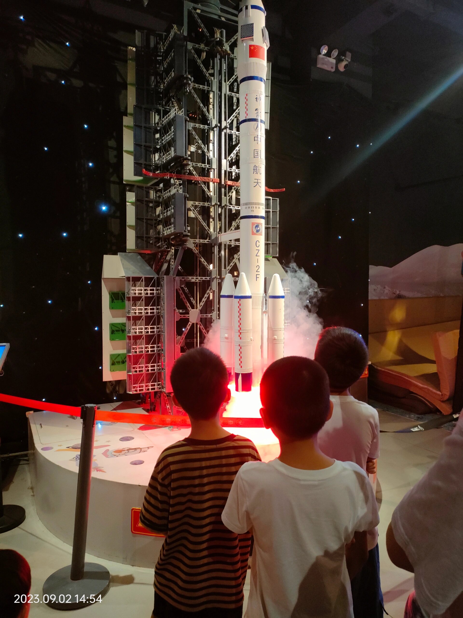 西安—九号宇宙科技馆 93适合八九岁以上小朋友 场馆内基本每层都有