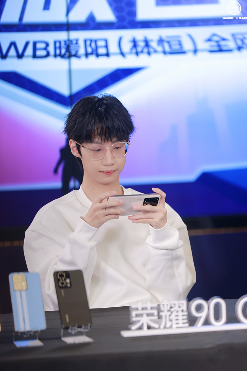 追梦不休   今天是"开头"主播北京wb暖阳