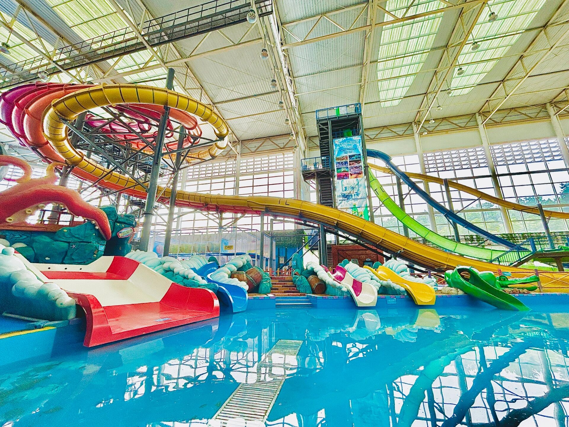 蚌埠热浪岛水乐园来了 "戏水区,模拟海浪超有趣" 超大造浪池,每天分