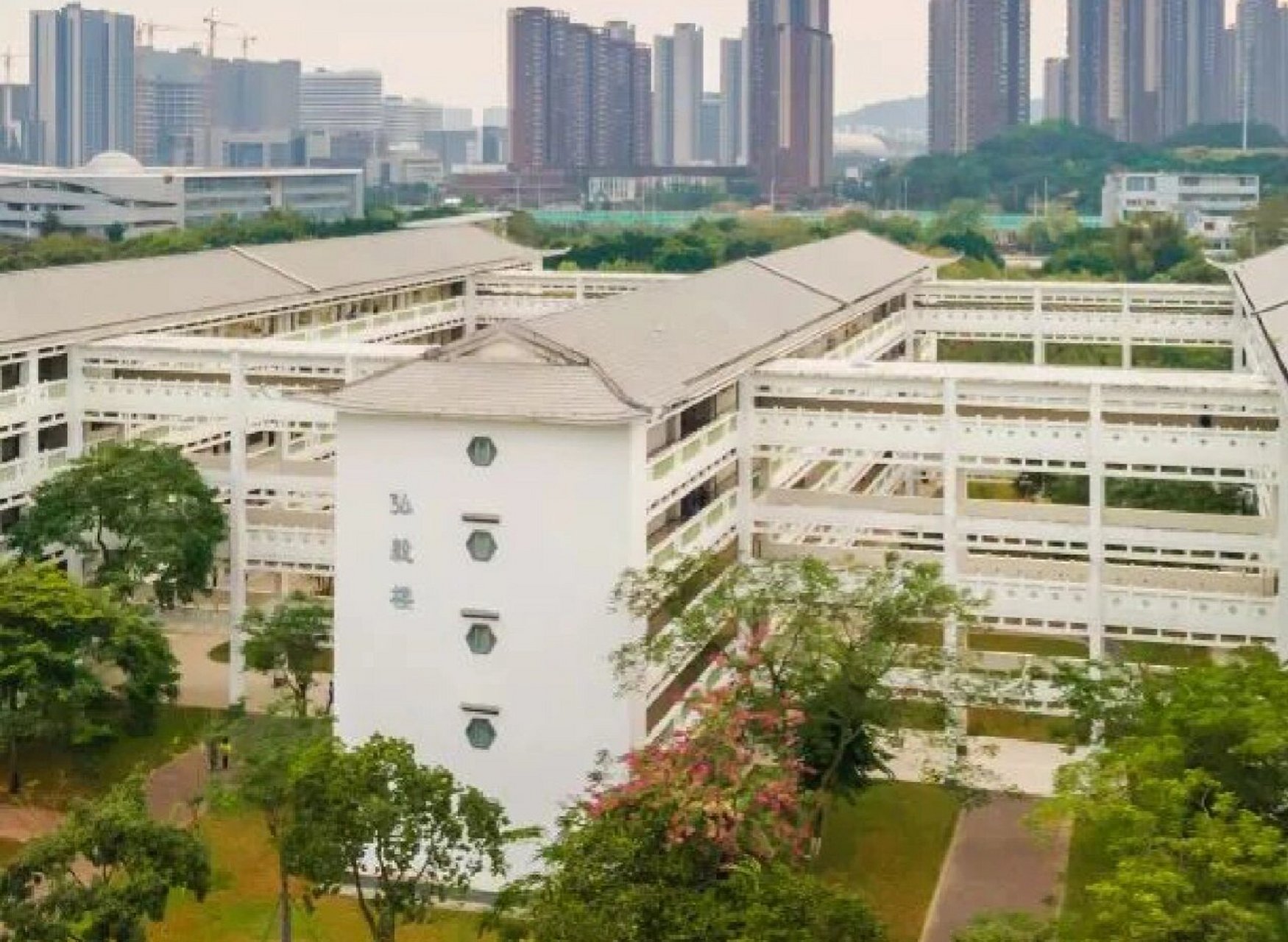 广州优秀高中篇——玉岩中学 hi,我是小柒接下来我们进入到黄埔区部分