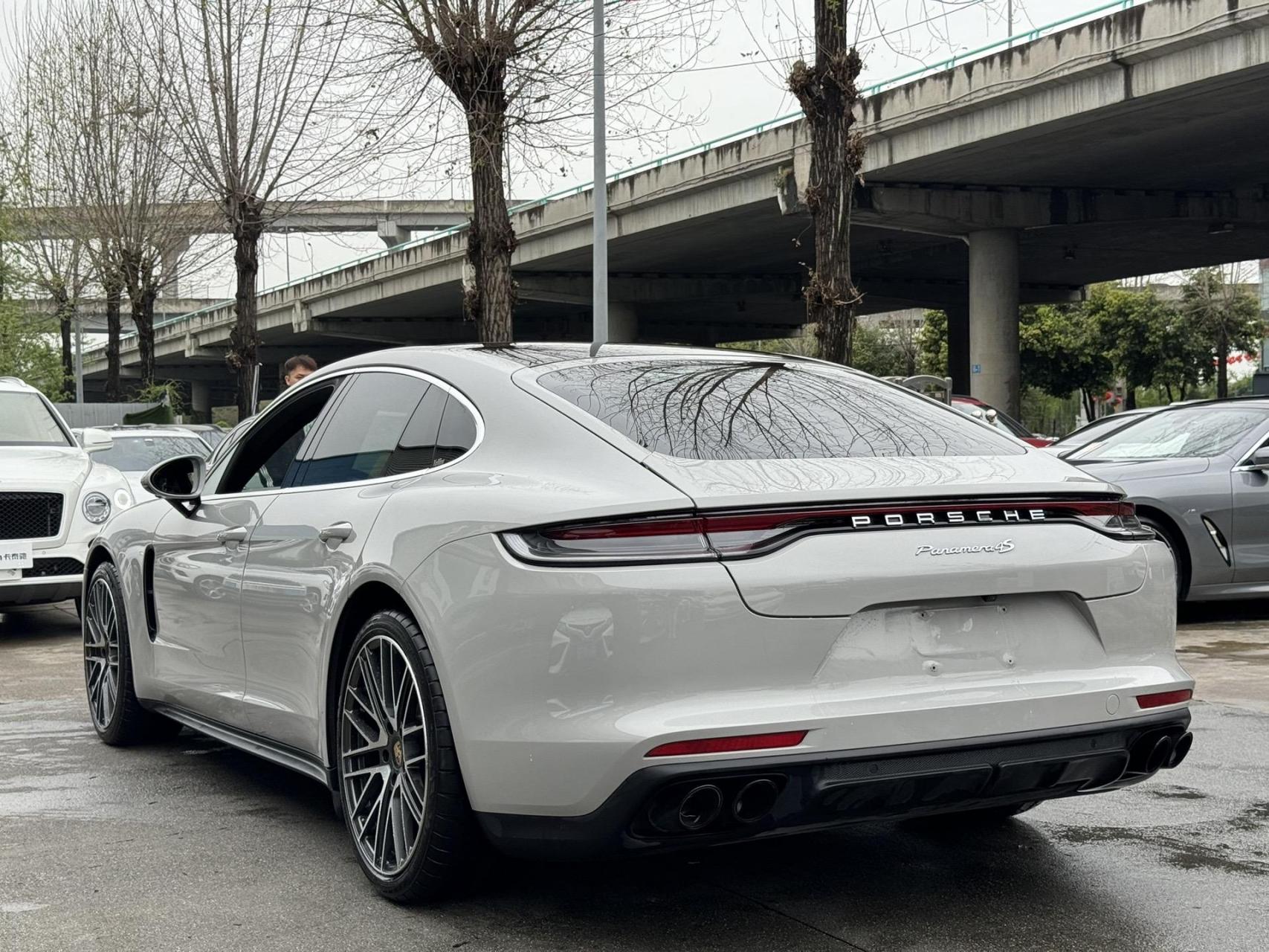 9t火山灰金属漆.2021款02保时捷panamera022.