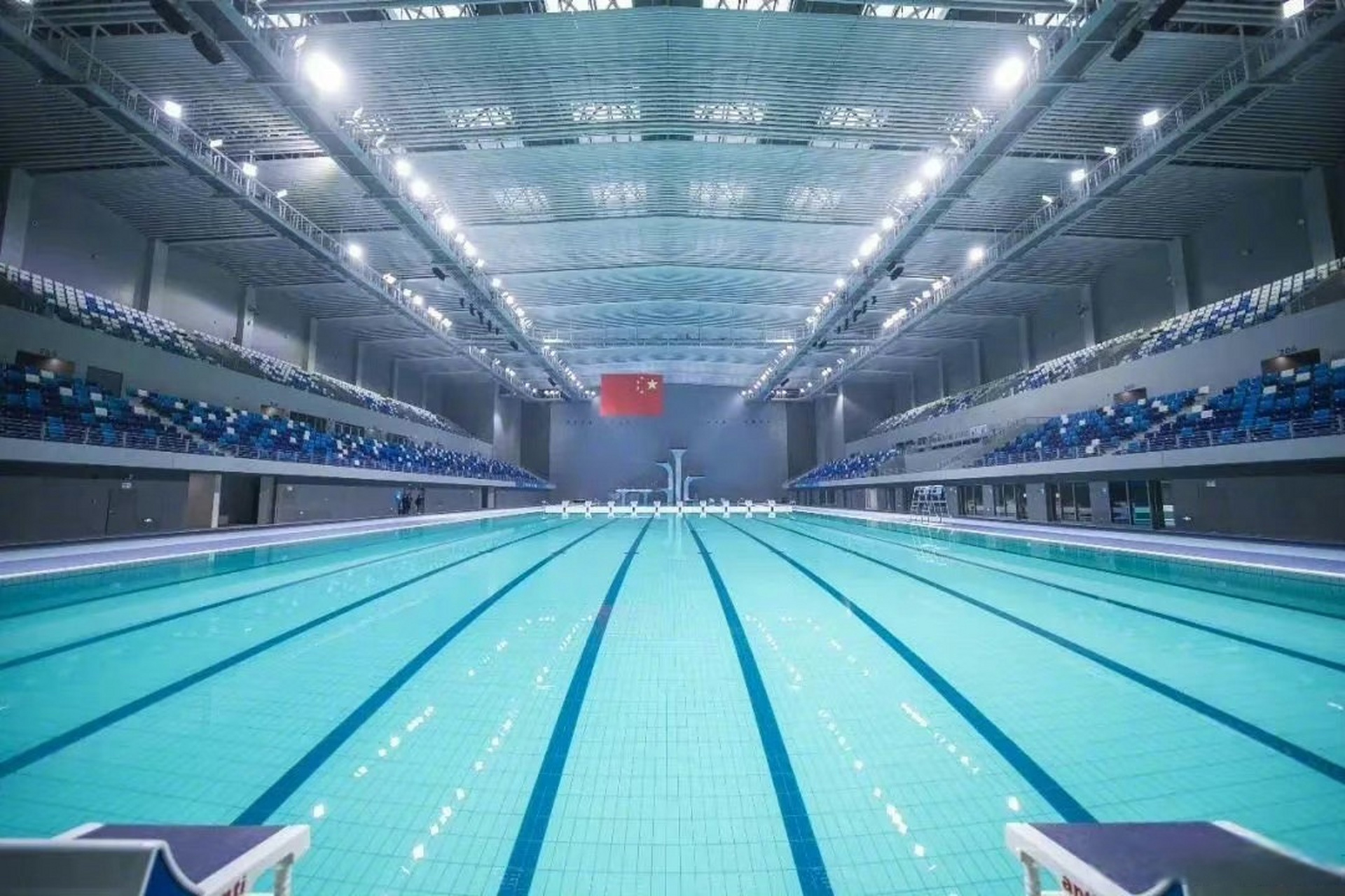 西安市体育场游泳馆图片