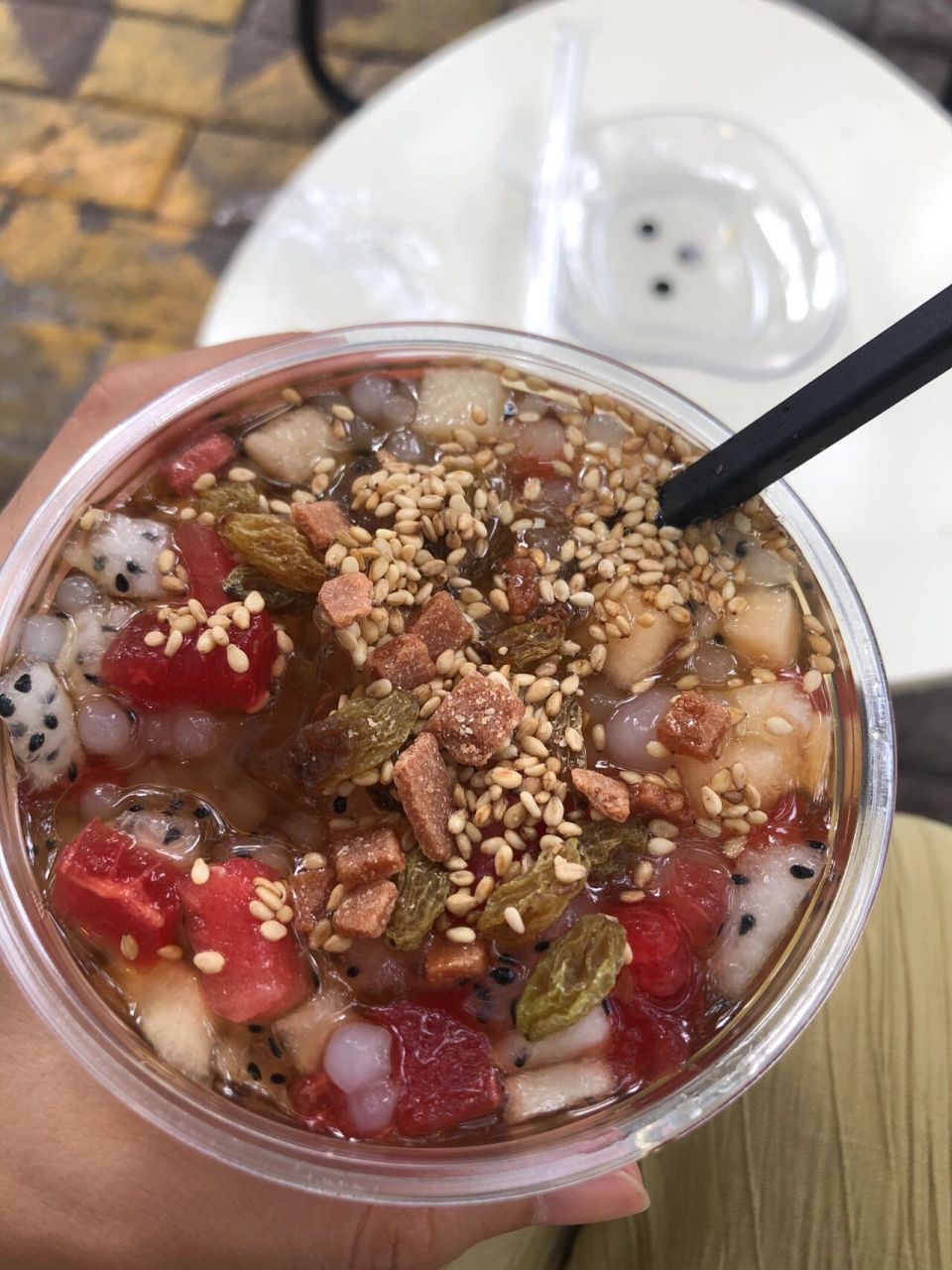 乐牛奶)里面卖的却是冰粉 店里专卖冰粉 地址:新竹路南一里区图书馆旁