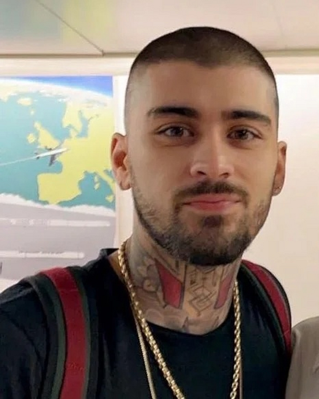 美渣 zayn 近照曝光,看起来活力满满:  #zayn#one direction