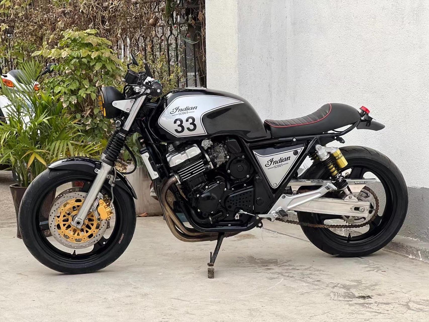 10800 纯进口本田cb400 定制复古咖啡!整车精神.细节漂亮.四缸水冷.