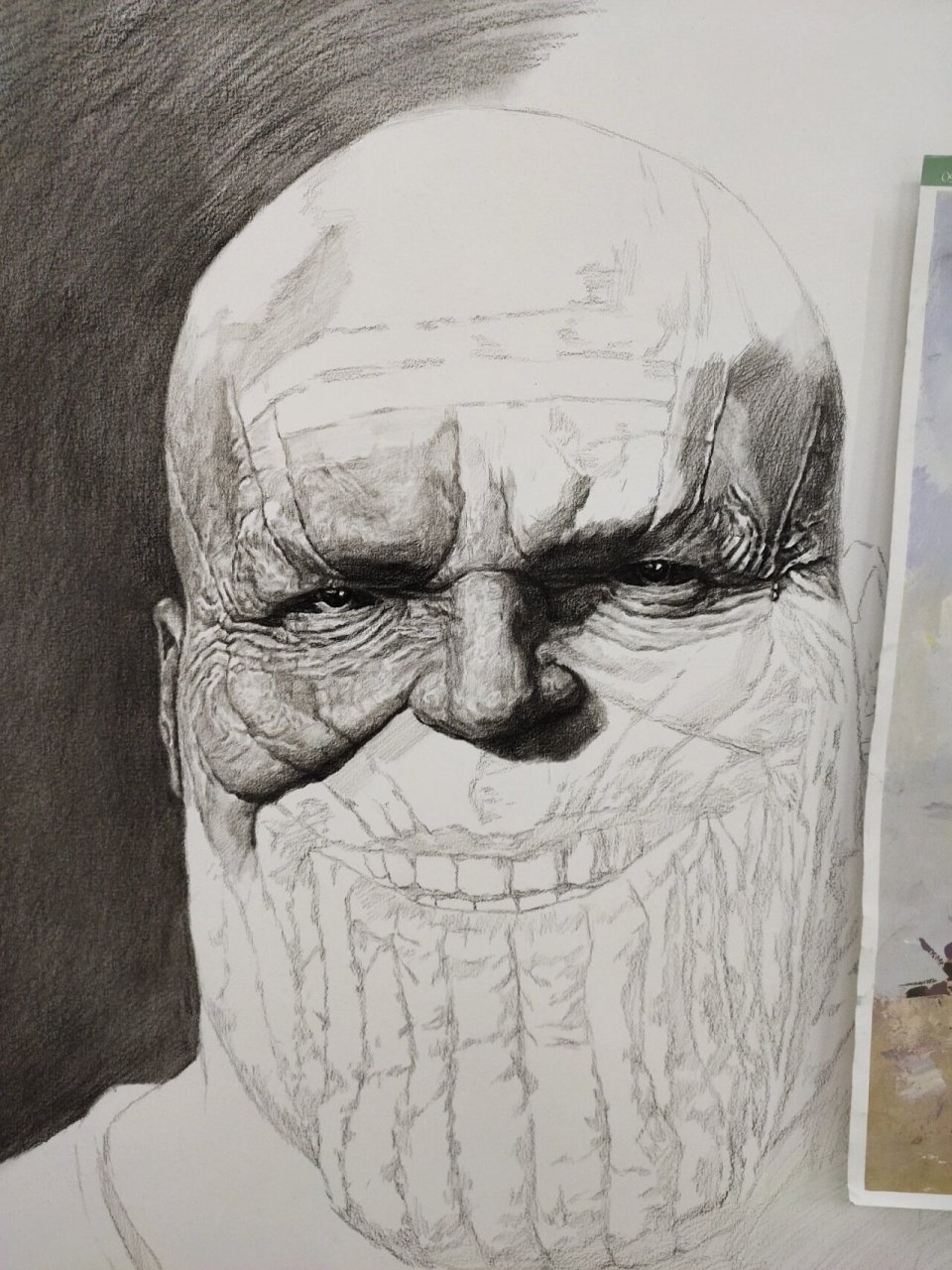 「素描绘画灭霸」 实不相瞒,这慈父般的微笑着实吸引了我.