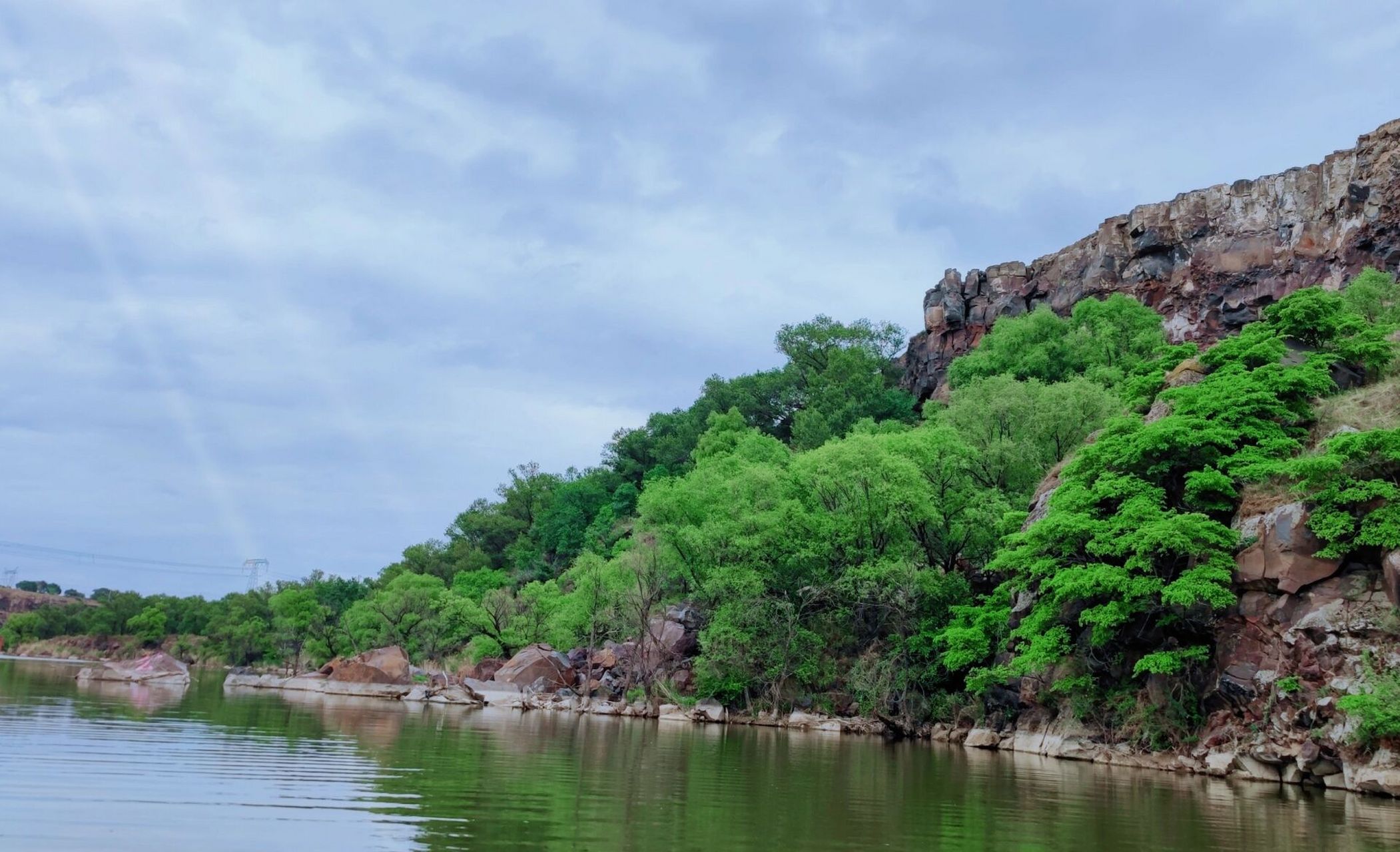 大同探索—册田水库环湖公路 五月份带小狗兜风照片终于整理好了 以梁