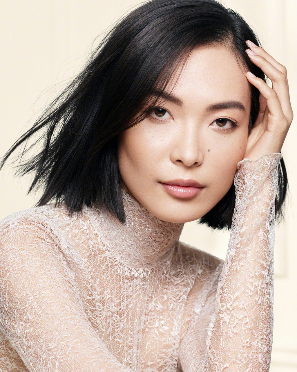 rayli fashion 无瑕裸妆先锋品牌laura mercier 罗拉玛希,推出全新轻