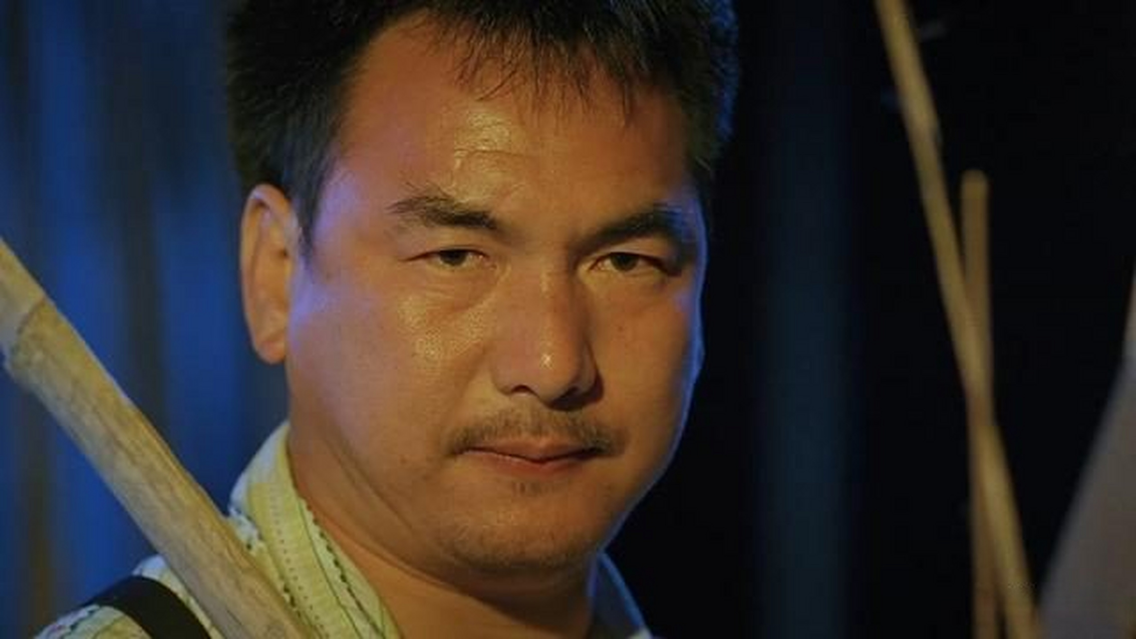 yuen,本名殷元奎,1950年2月15日—)是香港导演,武术指导及监制,七小福