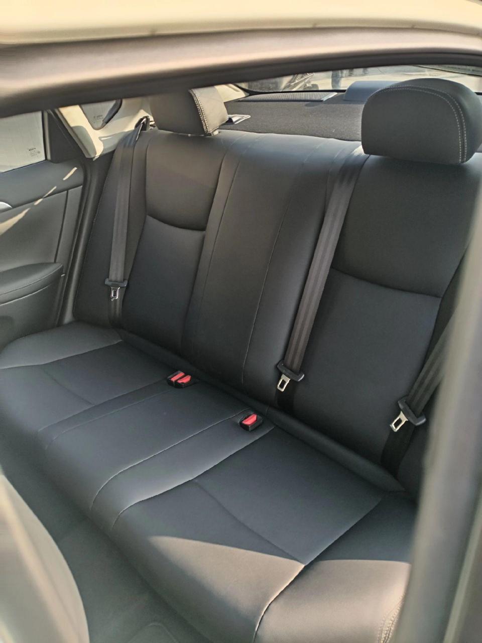 新款轩逸经典更换真皮座椅安装完成效果图