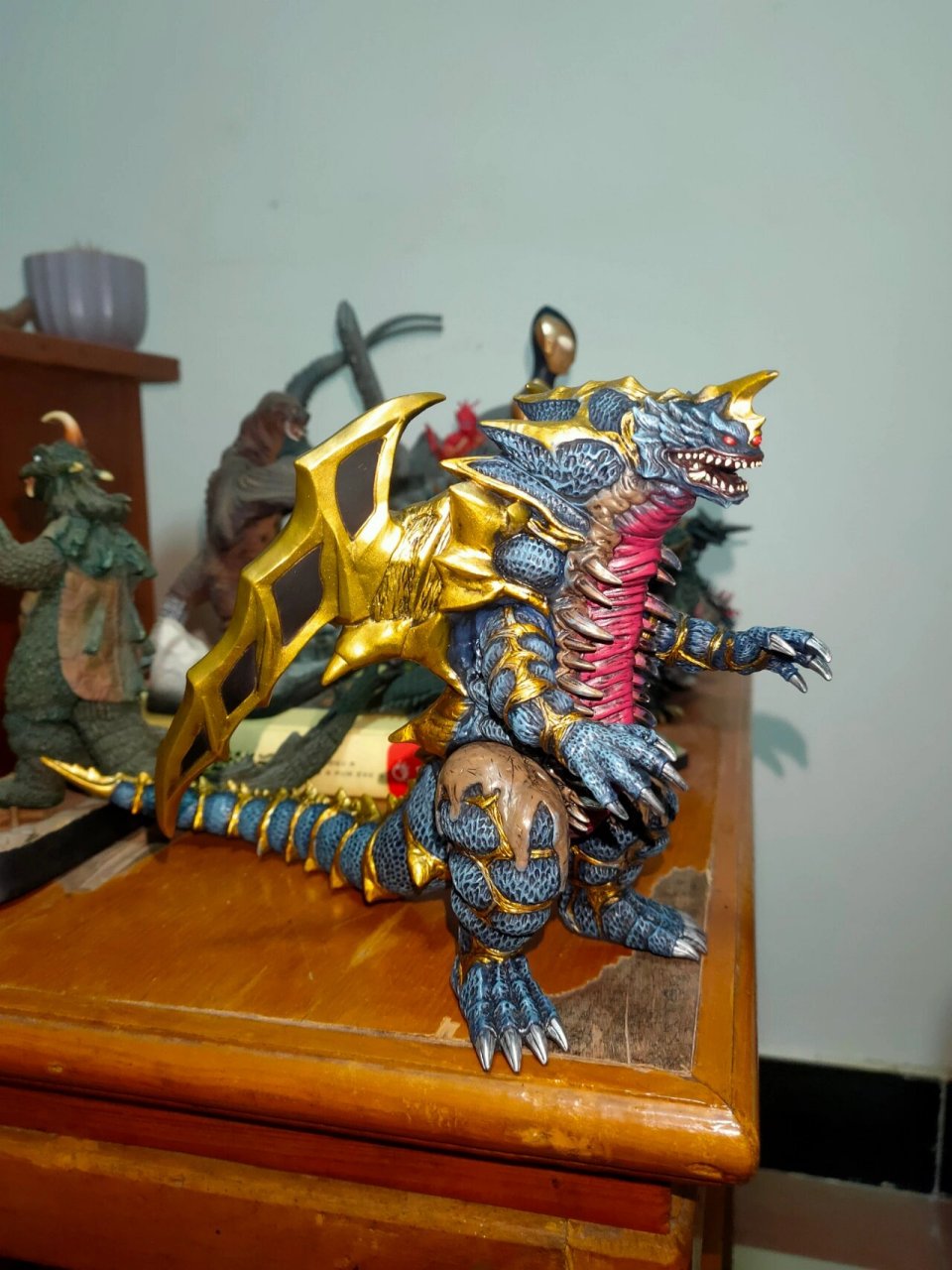 欧布猛斯王 欧布猛斯王,怪兽软胶重涂,万代正品系列,初登场于盖亚