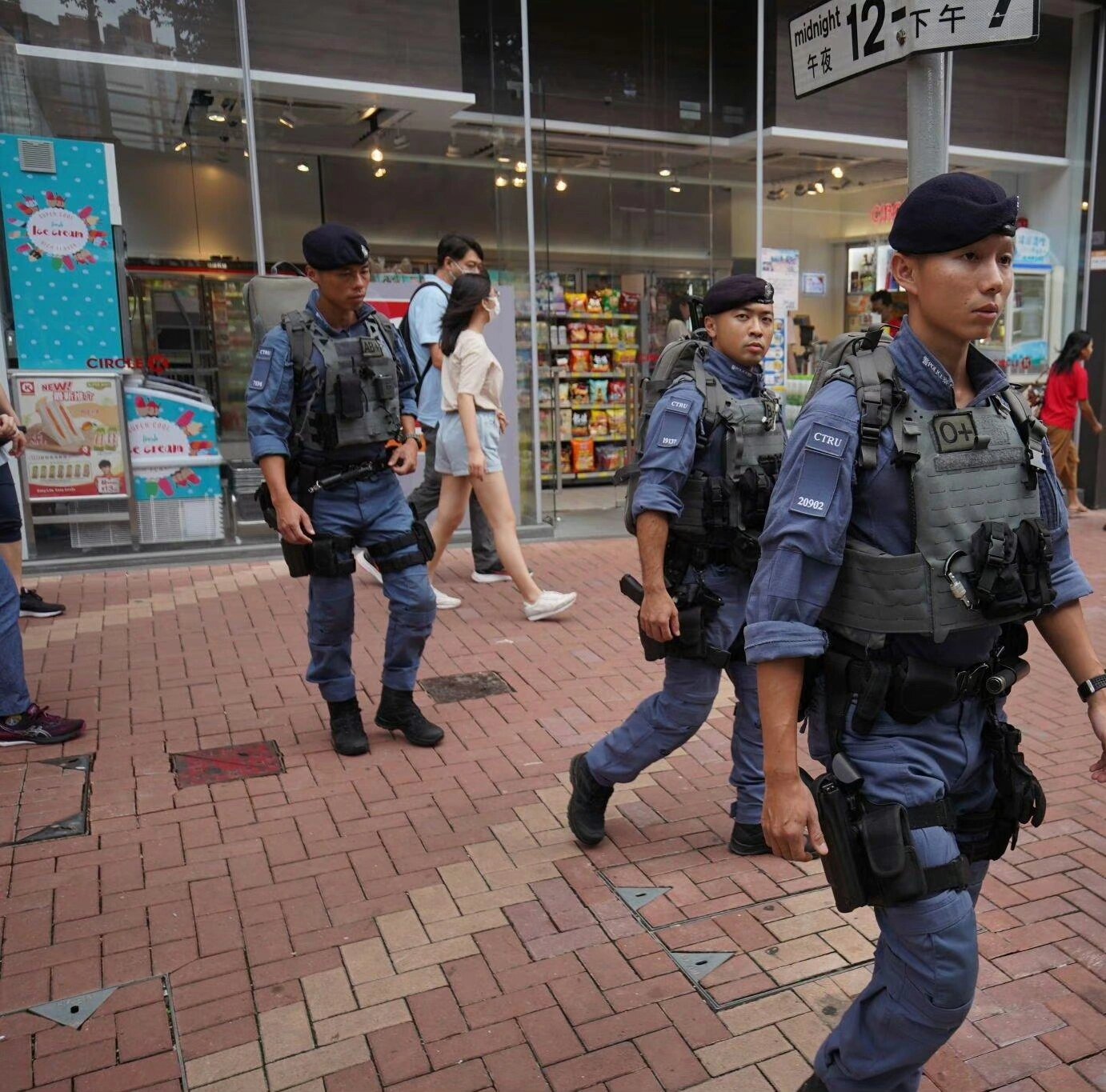 香港警察 街面巡逻