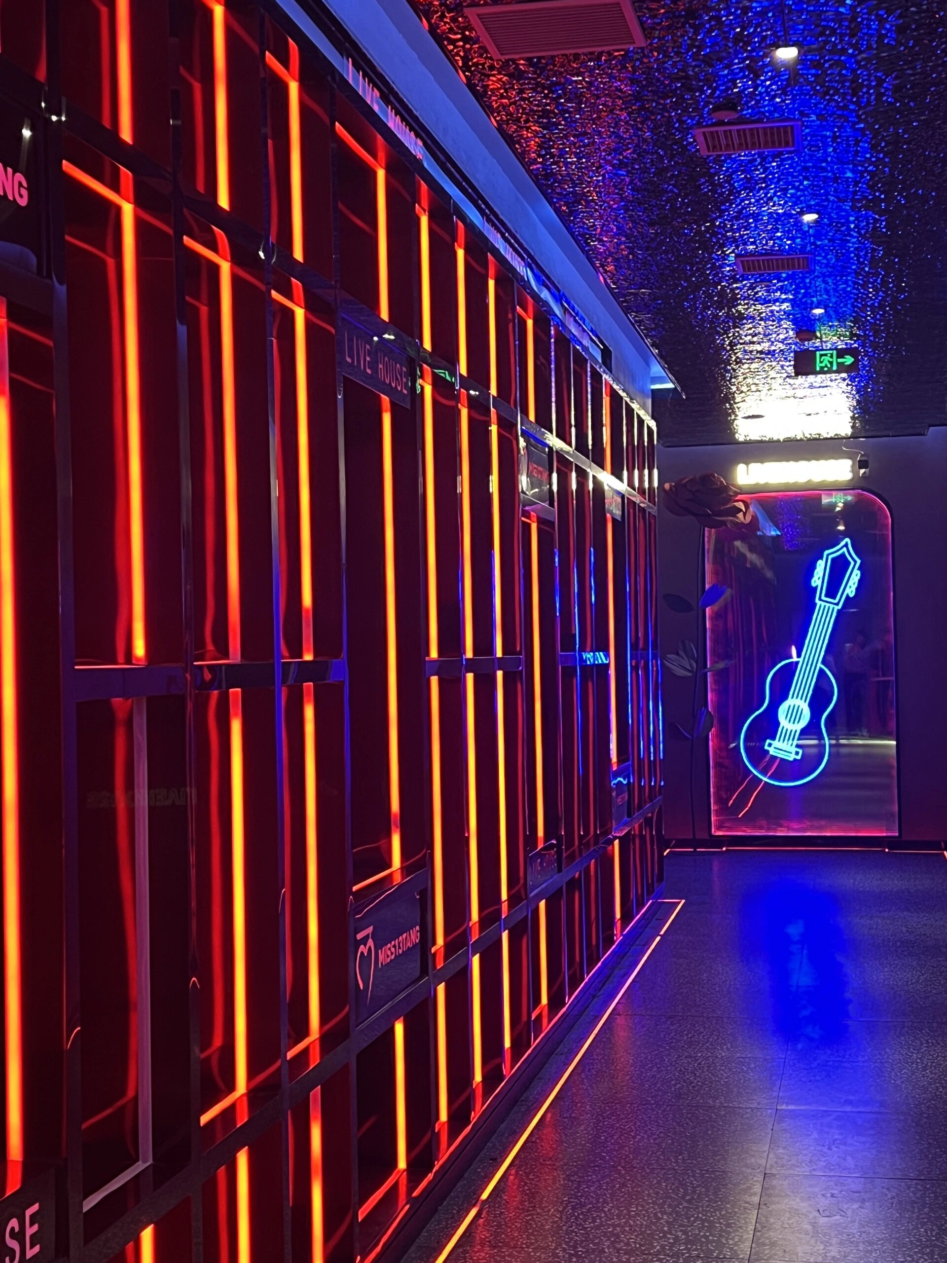 洛阳超有氛围的音乐酒吧|拾叁堂live house