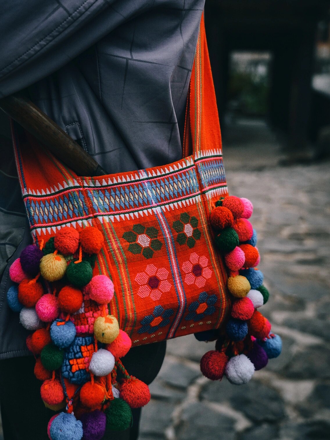 实用又好看的少数民族的包包,你喜欢哪个?