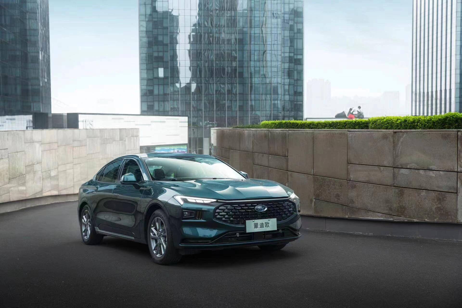 福特新一代蒙迪欧 出街新颜色 夏日新色出街 满分颜值一步到位 内外