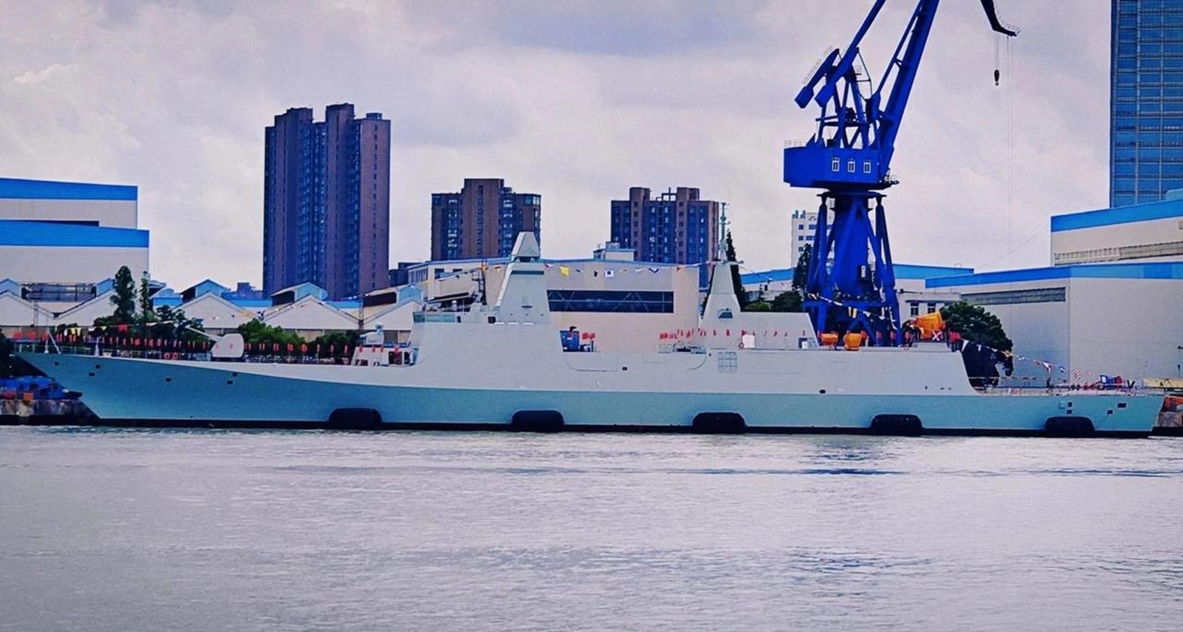 国防部回应海军054b新型护卫舰下水 054b首舰亮相,国防部正式回应,短