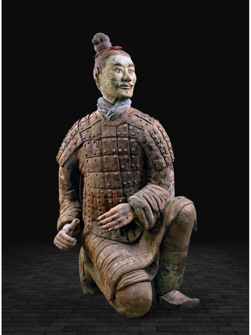 47 秦帝陵跪射武士俑 作为秦始皇陵拿出的首件国宝,跪射武士俑拥有