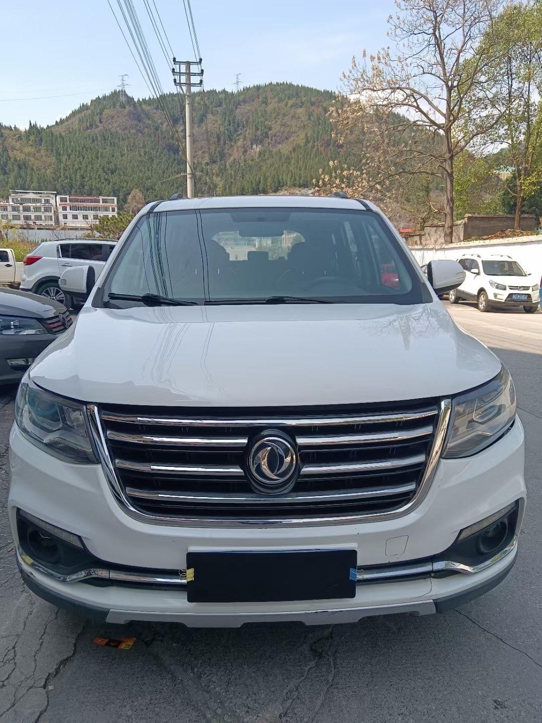 16年上牌东风风行sx6,手动挡独立七座忘开天,带大屏导航倒车影像多