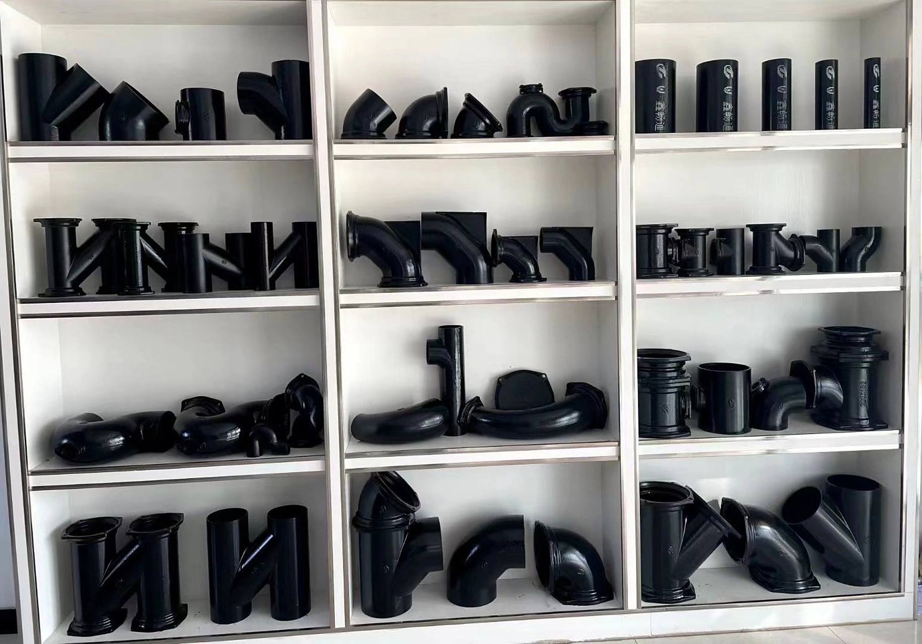 柔性铸铁排水管 有效长度3米 w型,b型接连方式 用于高层建筑室内排水