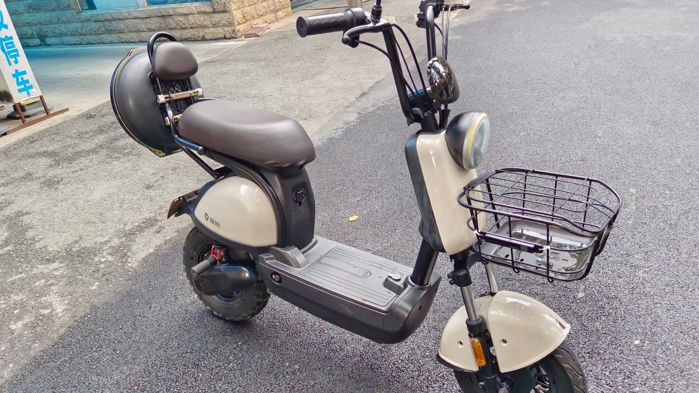 雅迪小单车|48伏20安锂电池 雅迪休闲小国标大电池 新车三千多,48伏20