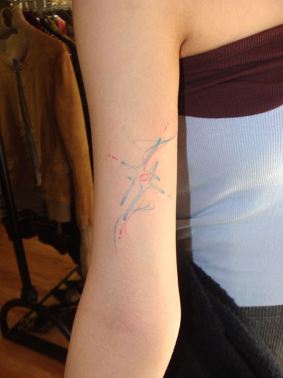 纹身作品 | 双子座流星 流星坠落 冲破枷锁挣脱束缚 带来爱和希望