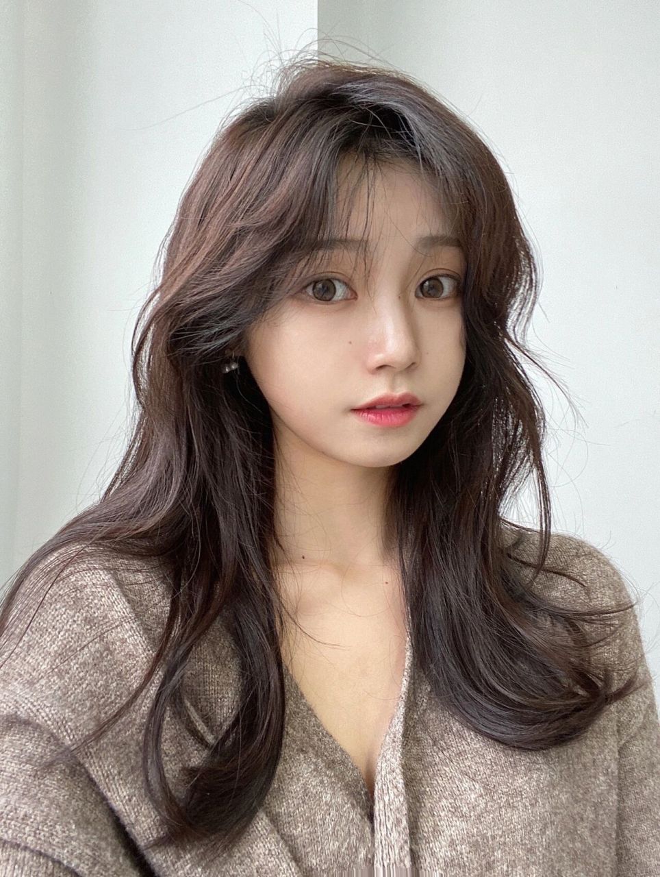 黑茶色系:不是很了解的亲可以了解―下黑茶色 1:染发的颜色越来越多