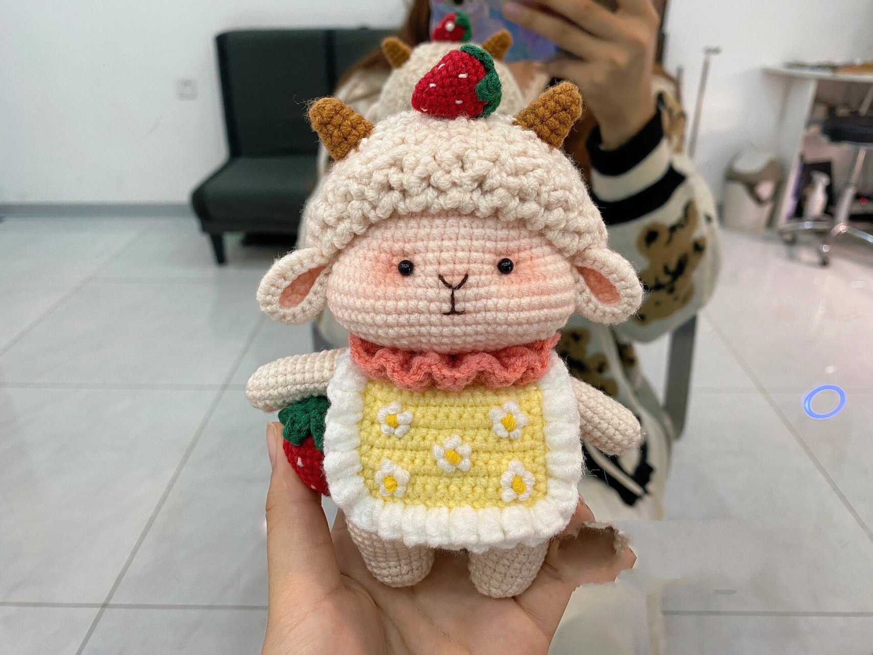 小羊玩偶钩针(附图解) 图四是我画的草图哈 照着图片做的  那个羊毛的