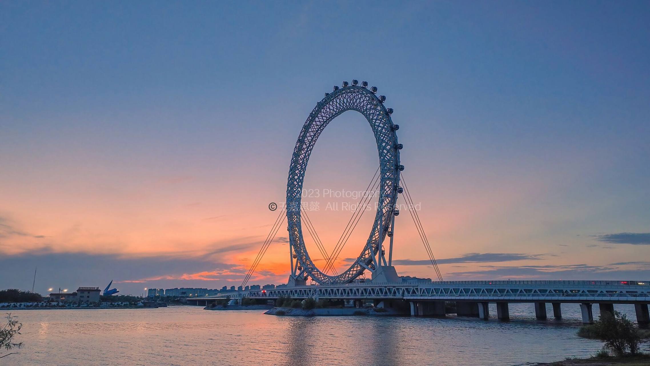 世界上最高的无轴式摩天轮竟然在山东潍坊市 "渤海之眼"摩天轮,位于