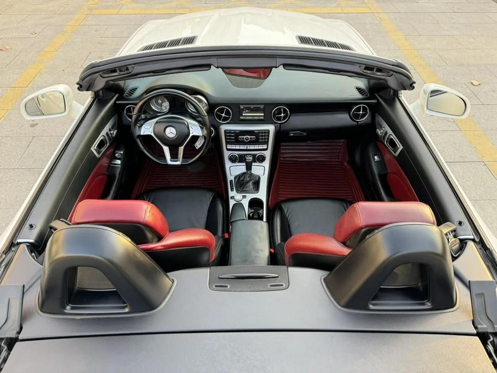 首付18800元开走 新到2013年7月新款奔驰slk敞篷跑车,海关进口,大佬