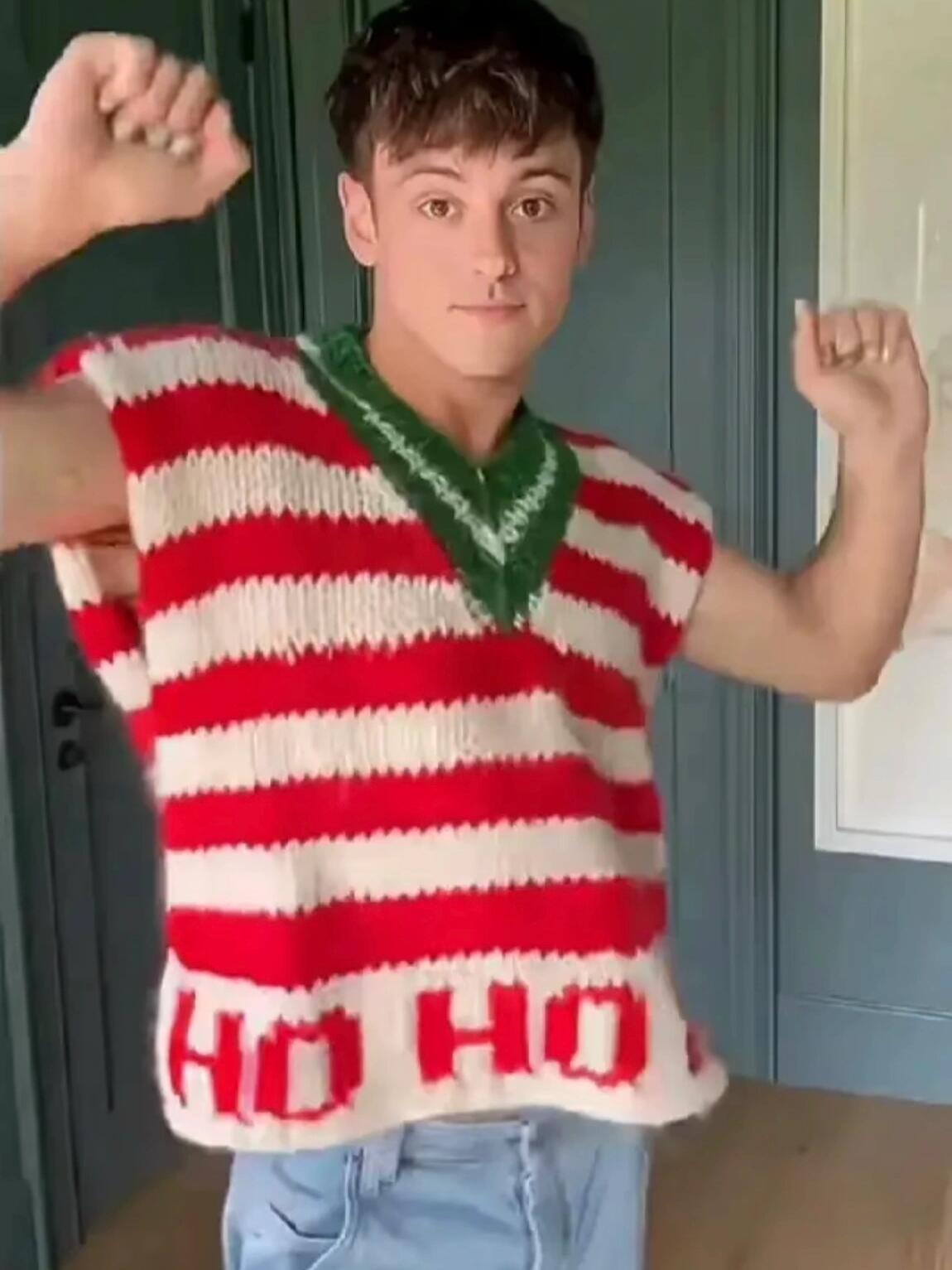 戴利织毛衣?比女生还溜!