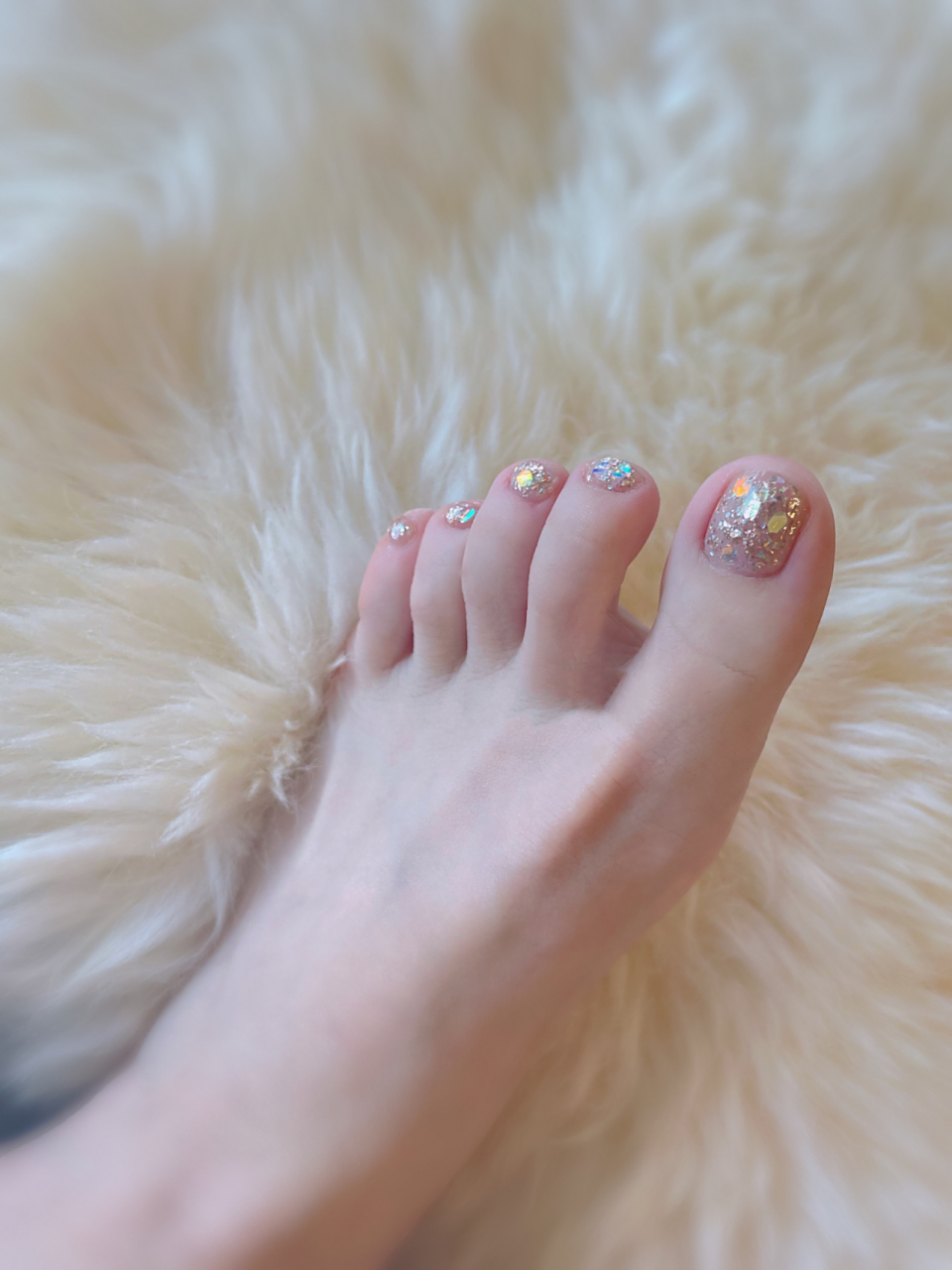 夏天显白超温柔闪脚指甲美甲 脚趾甲做韩国亮片真的不要太显白温柔!