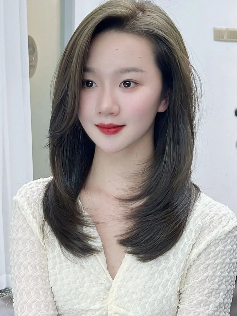 闷青冷棕色 北京今年超流行不用漂褪色也好看冷棕闷青发色 最近新换了