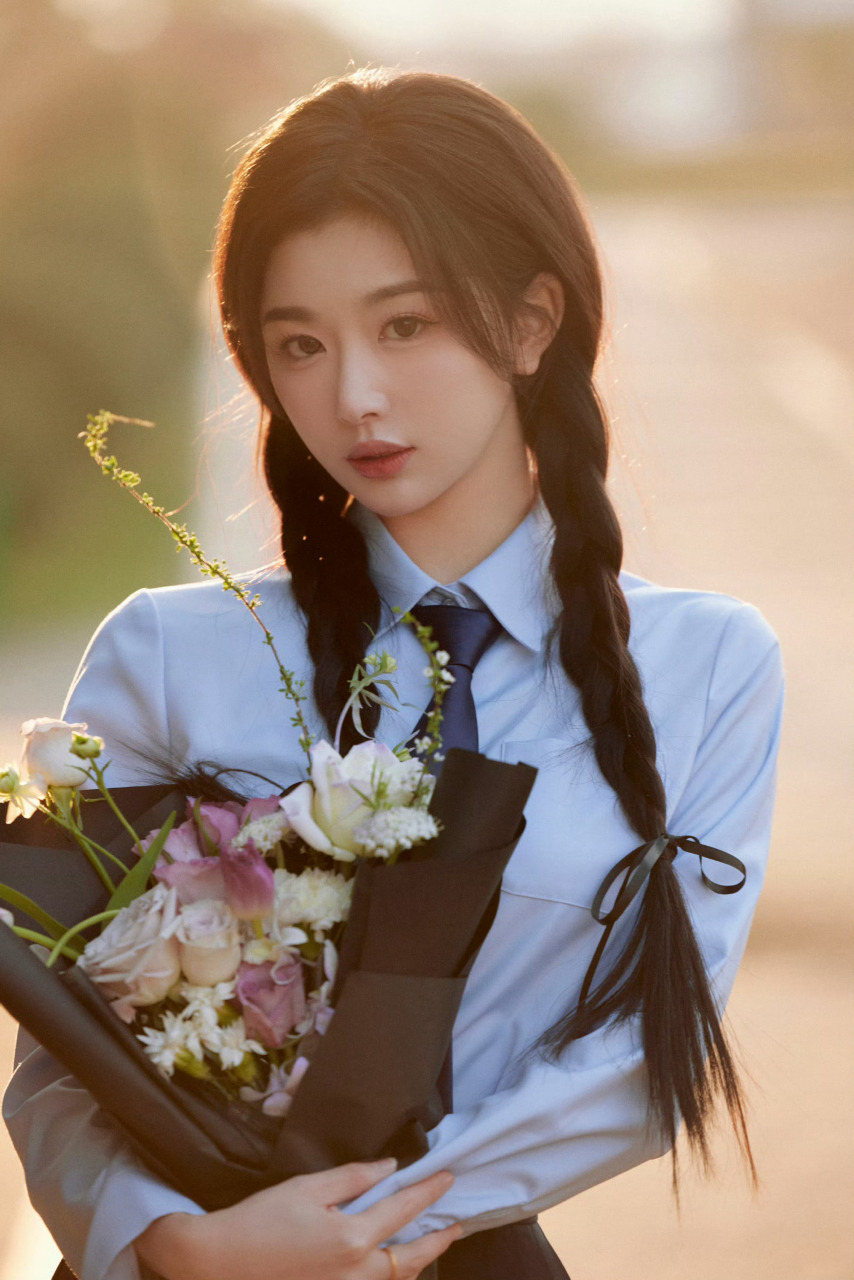 孔雪儿,甜美的麻花辫姑娘