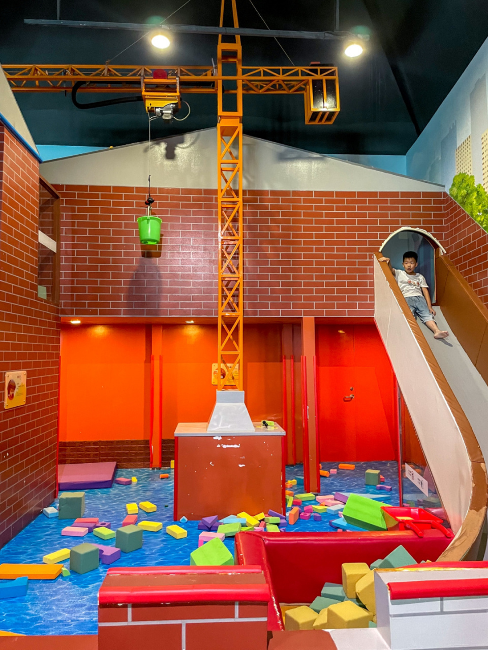 炎炎夏日带娃来慈溪科技馆遛弯77避暑, 娃玩得乐不思蜀,一点不输