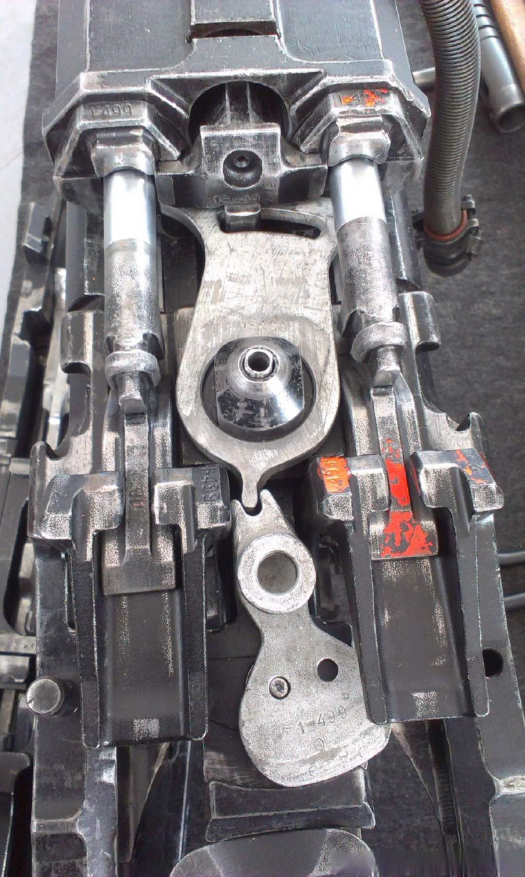 米格-23l的gsh-23双管机炮