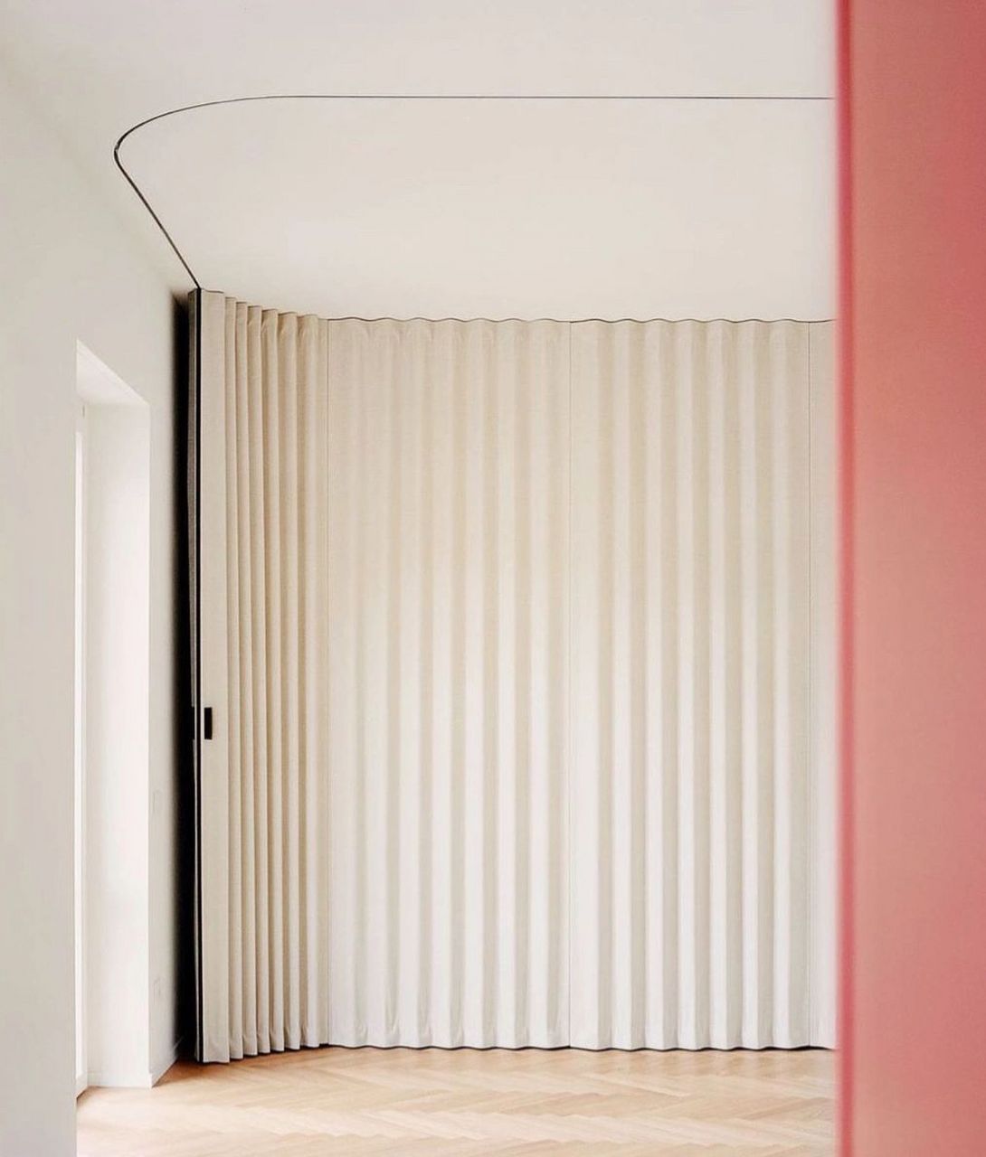 顶级软性隔断折叠门 9893 空间隔断61别具一格的柔性体验