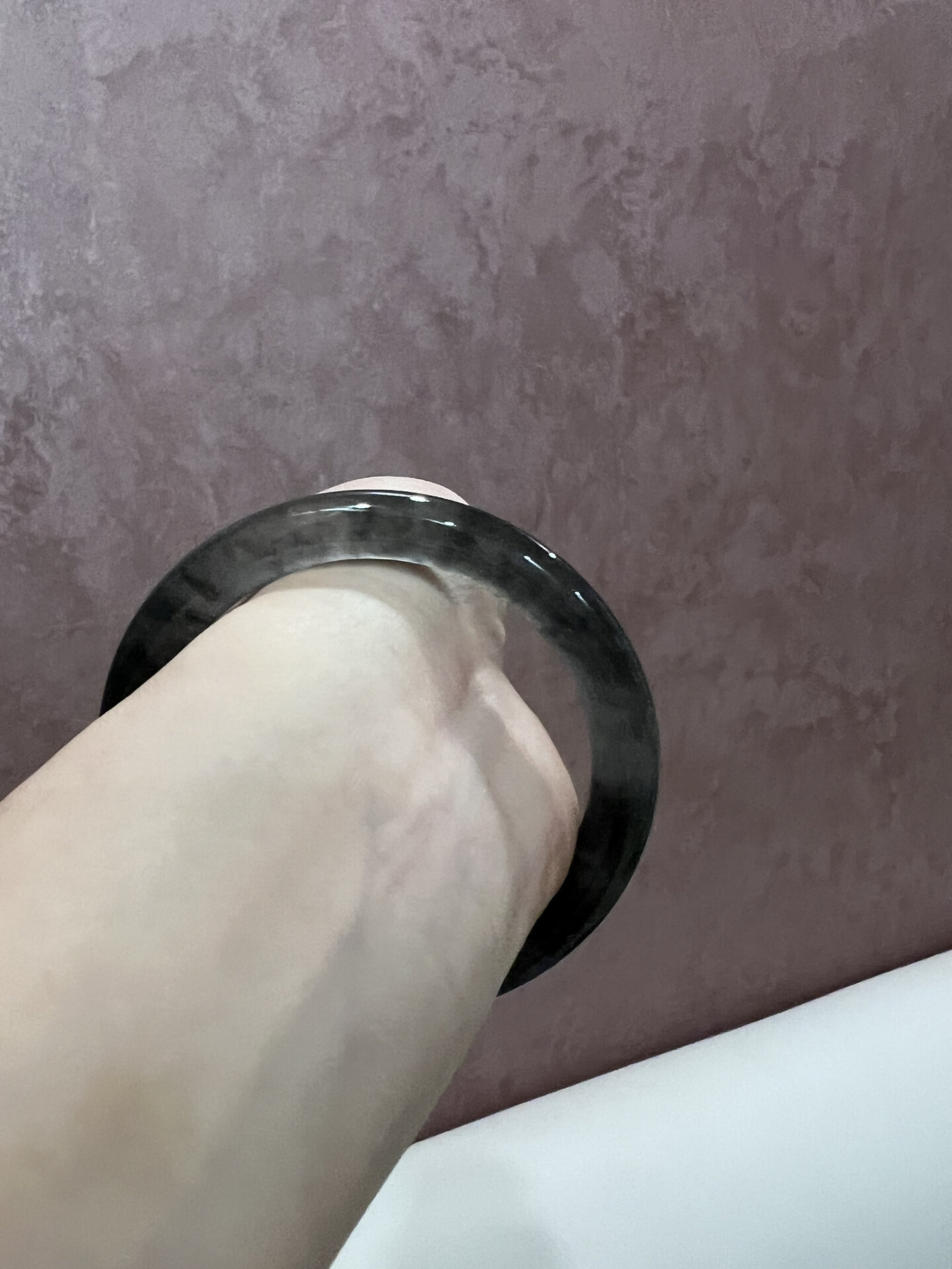 翡翠乌鸡手镯 我的高冰小黑 冰乌鸡,不出不出哈 现在市场的价格都知道