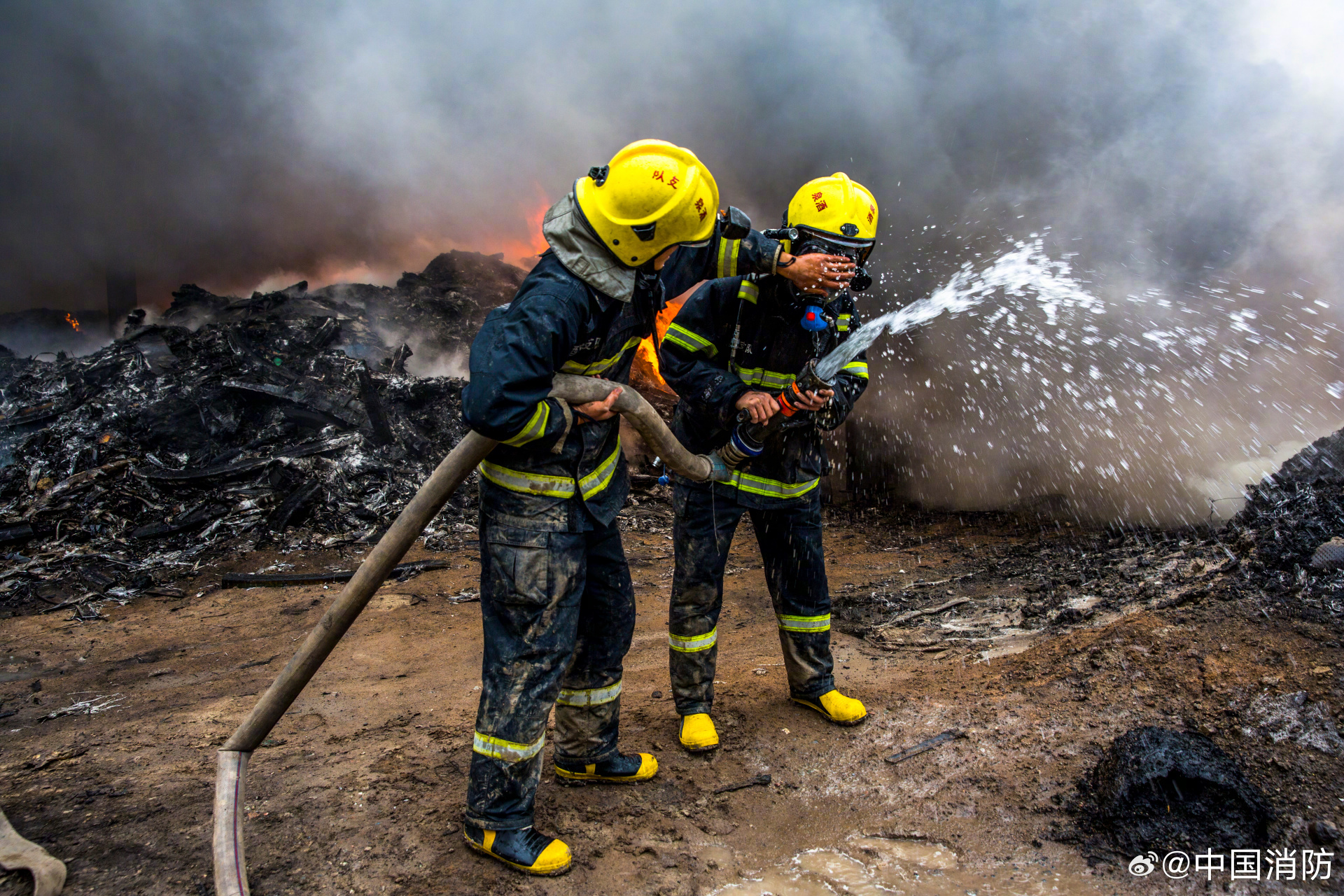  #一张图说说你眼中的消防员