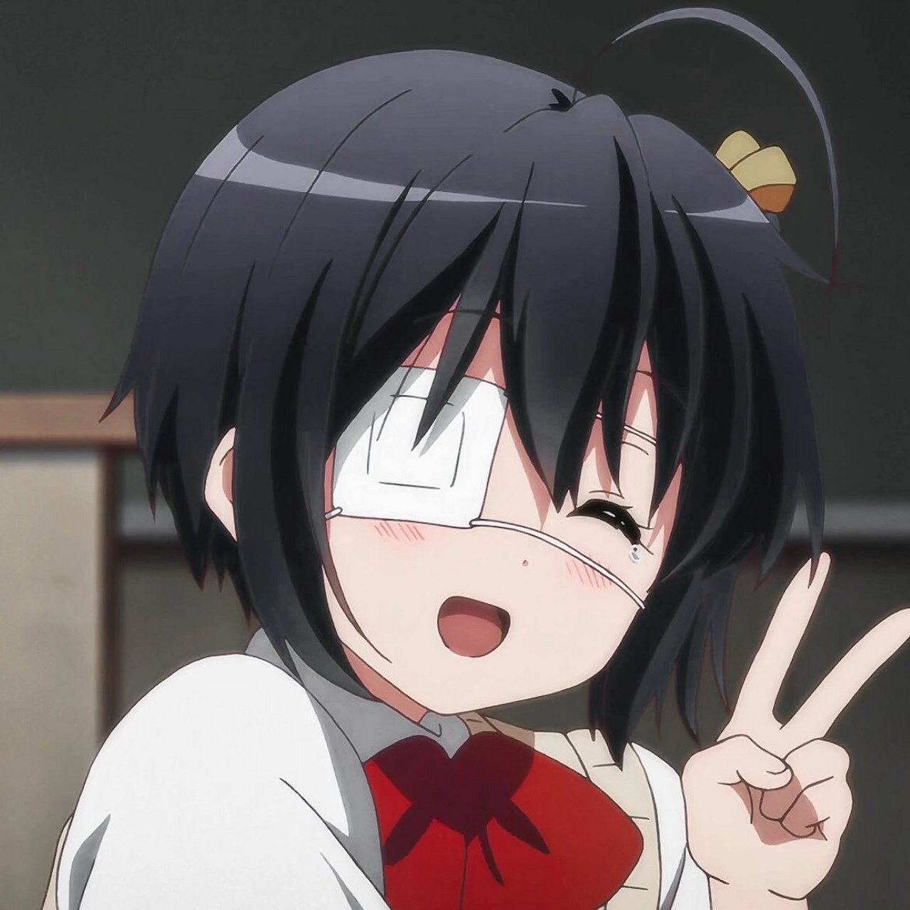 动漫头像「中二病也要谈恋爱」 自截自调 二传注明 礼貌拿图