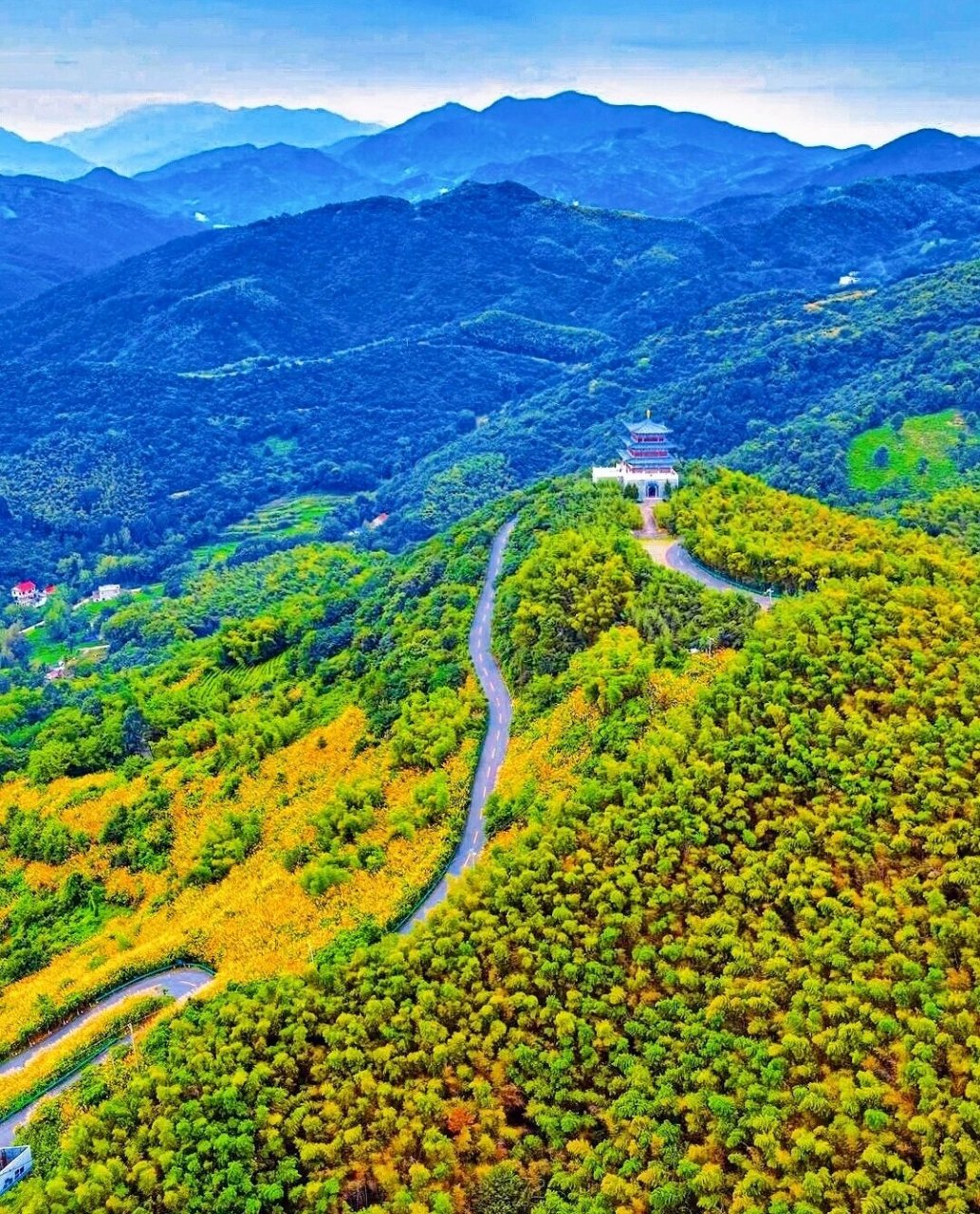景点:《西九华山景区》 ?地址:信阳市固始县陈淋子镇 ?